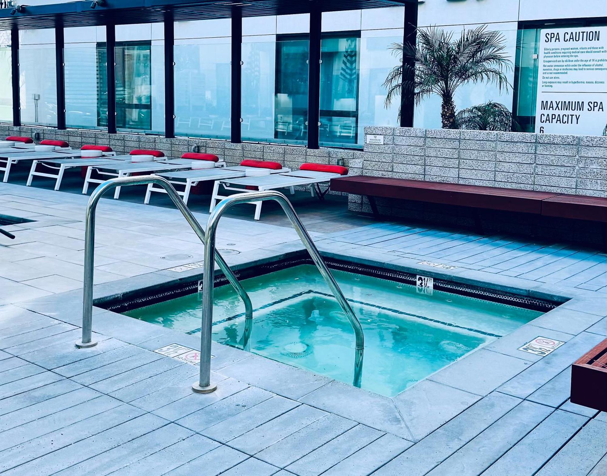 Hollywood Sunset Bliss Getaway-free Parking Los Angeles