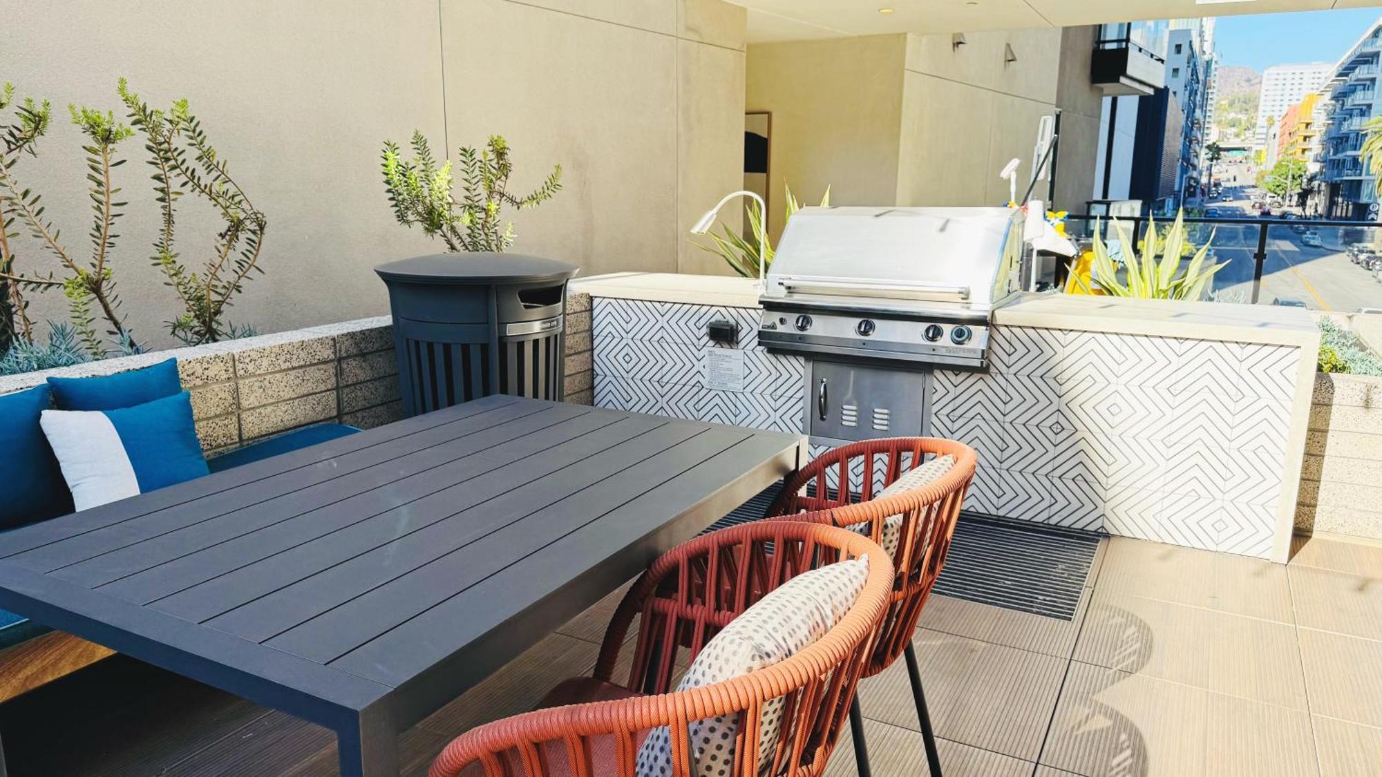Hollywood Sunset Bliss Getaway-free Parking Los Angeles