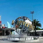 Hollywood Sunset Bliss Getaway-Free Parking